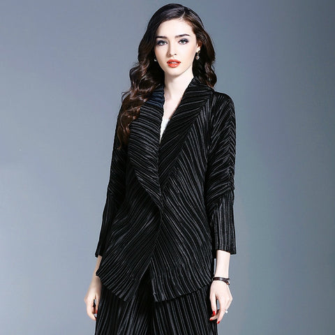 LANMREM 2020 New Fashion Pleated Lapel Cardigan Jacket Female's Personality High Quality Three Quarter Sleeve Coat Vestido YF548